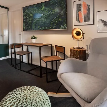 Apartament Eden's Peaceful Escape *